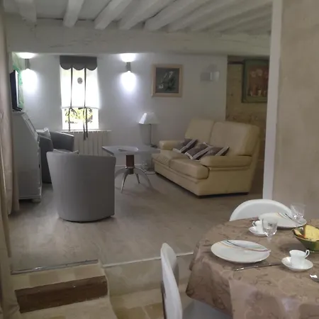 Gites Les Tournesols Holiday home *